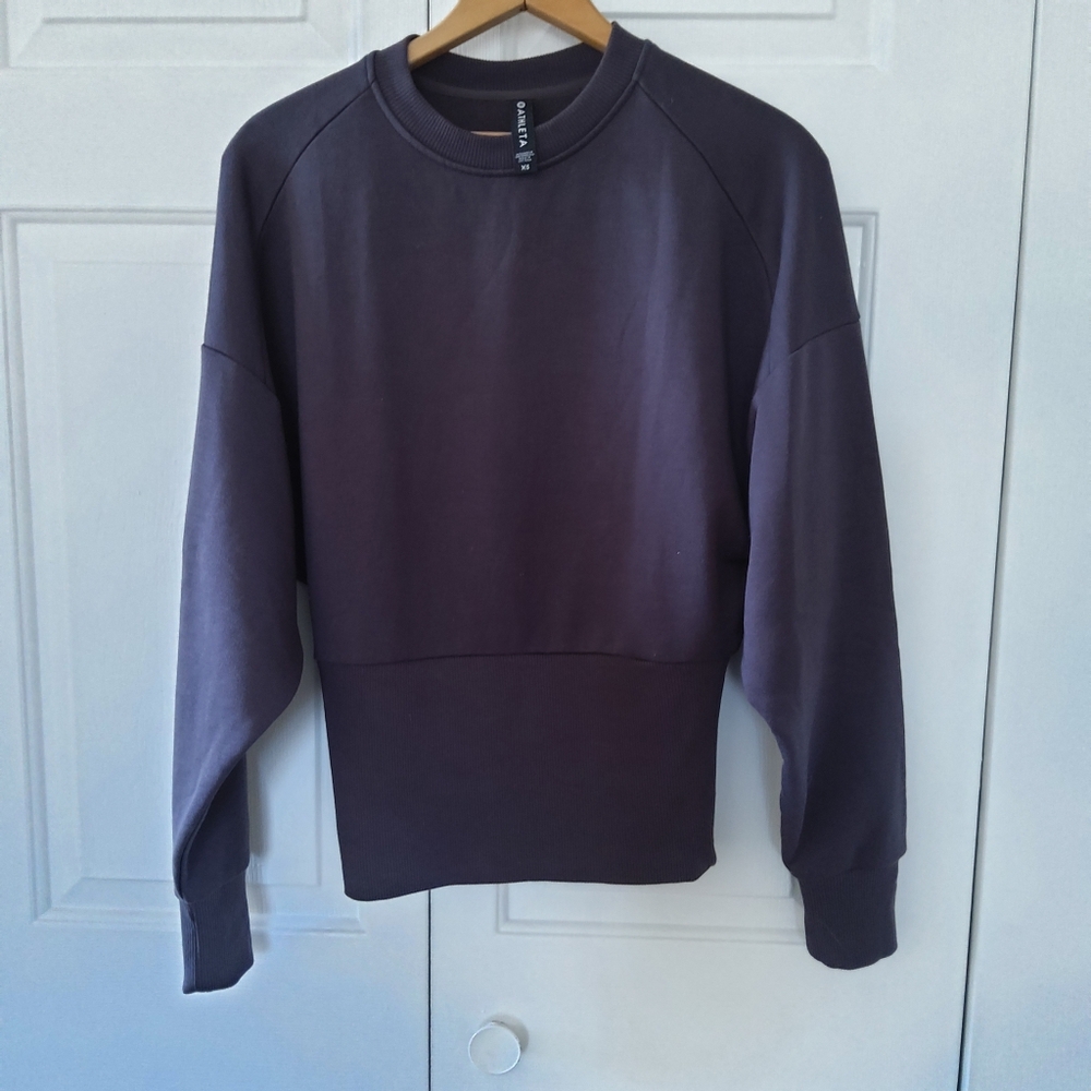 Athleta XS Raglan Sleeve French Terry Crewneck
